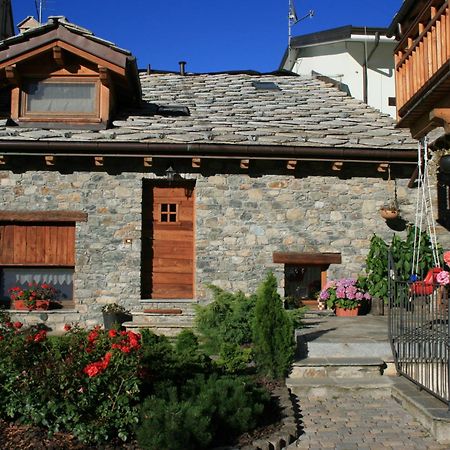 B&B Lo Tatà Fenis Extérieur photo