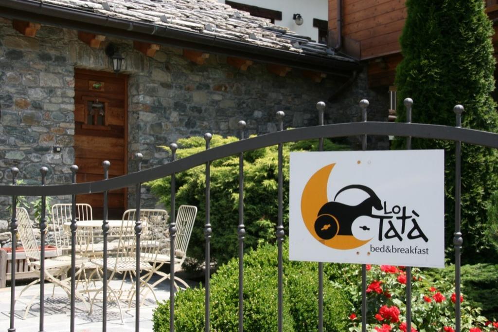 B&B Lo Tatà Fenis Extérieur photo