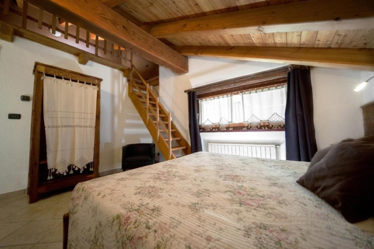 B&B Lo Tatà Fenis Chambre photo